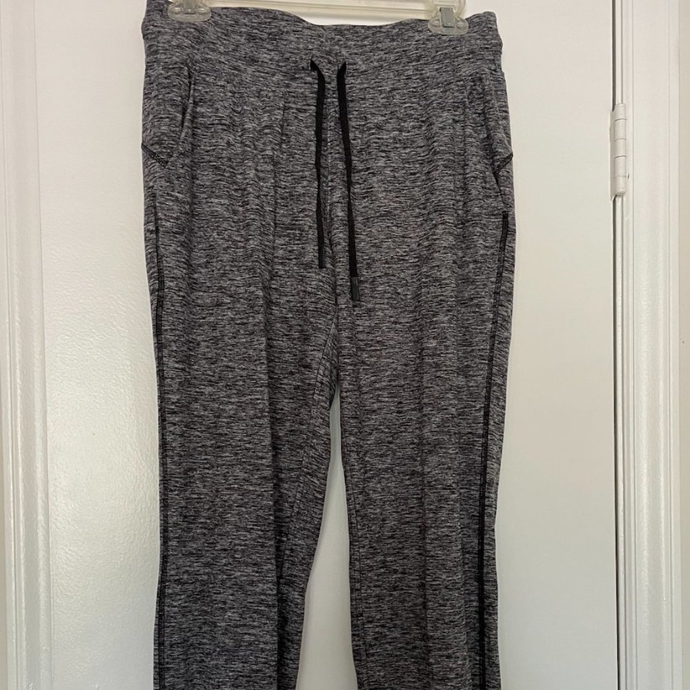 lululemon Ready To Rulu Jogger size 6